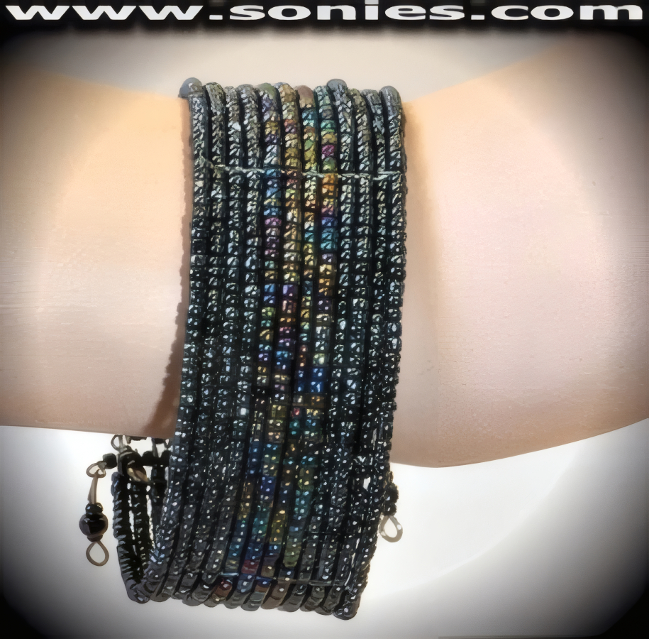 Babylonian Wire styled Stretch Wrist Bracelet