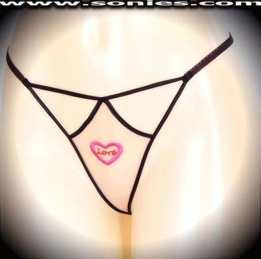 Matilde front cutout panty with embroidered love heart