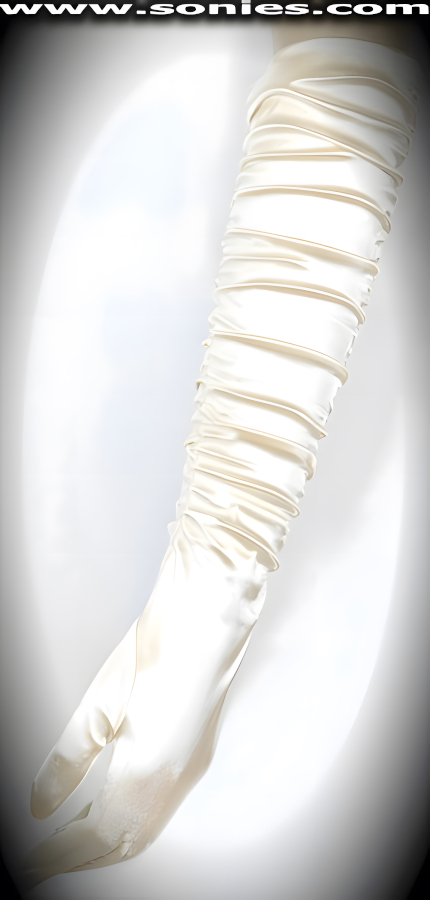 Abeona satin gloves with gather side stitching finally