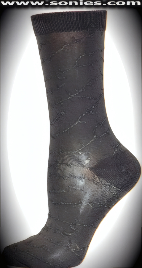 Women's dress socks with thorn vine design