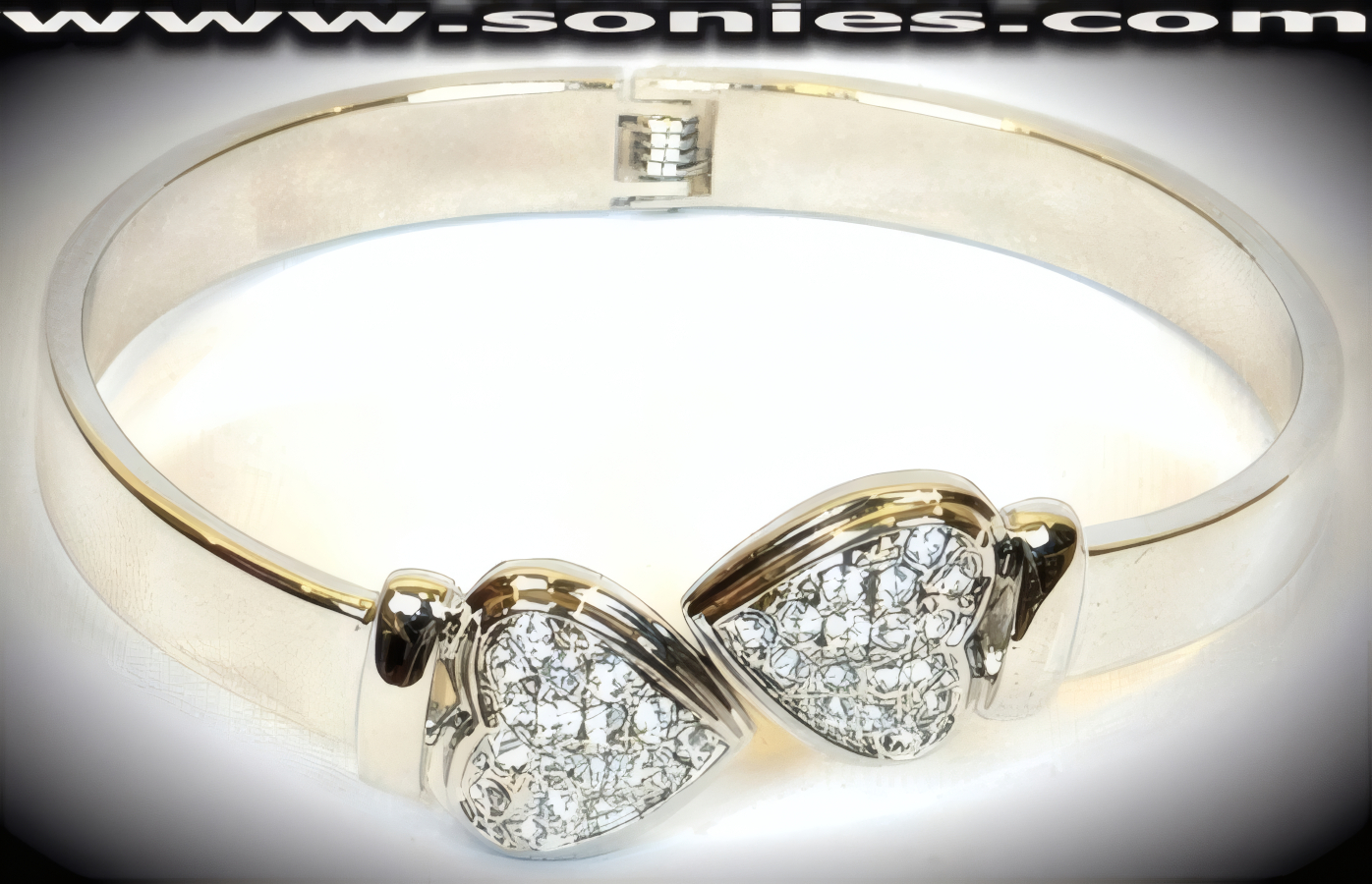 Dardanus elegant anodized silver cuff bracelet