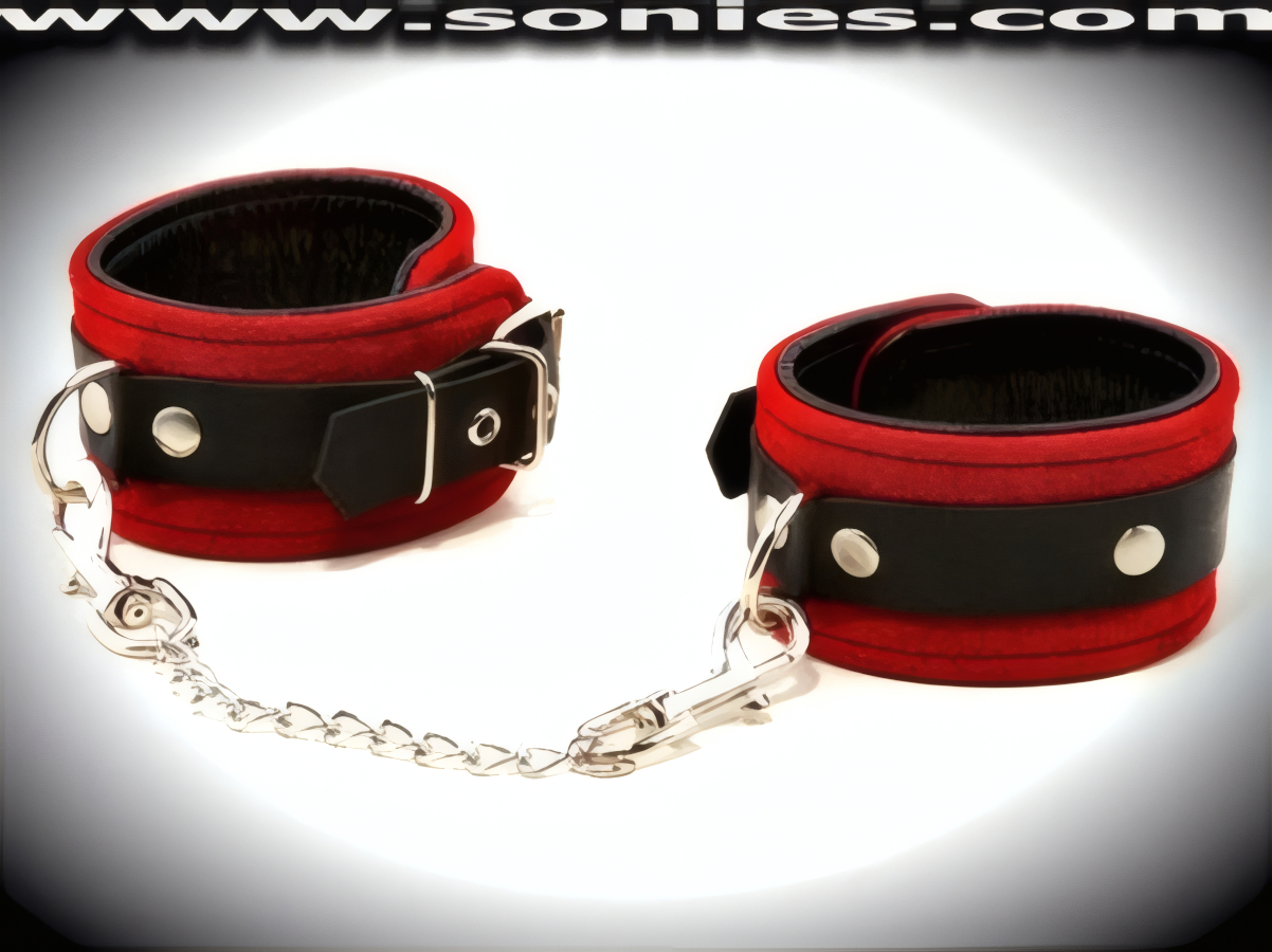 Atacazo red suede leather ankle restraints with metal D-rings