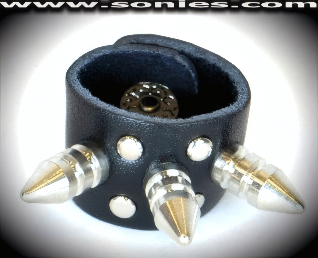 Leather with three metal spikes finger ring and metal rivets