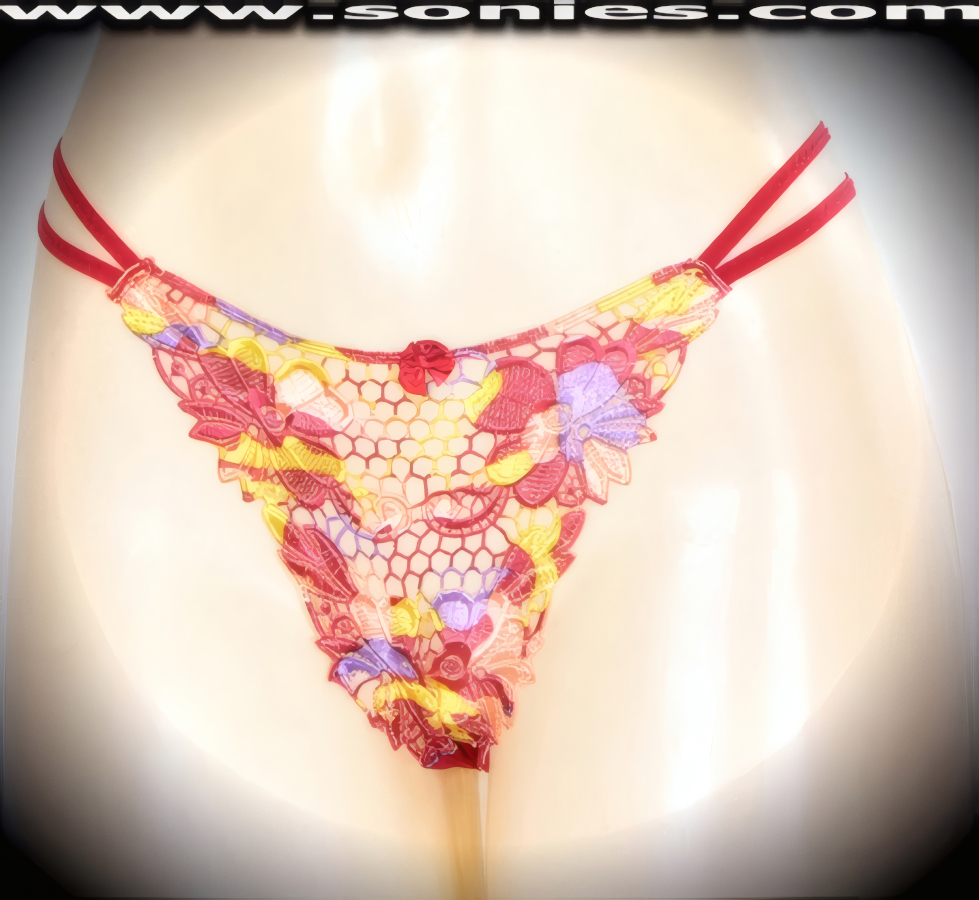 Kangri Low-Rise Lace Floral Thong Panty