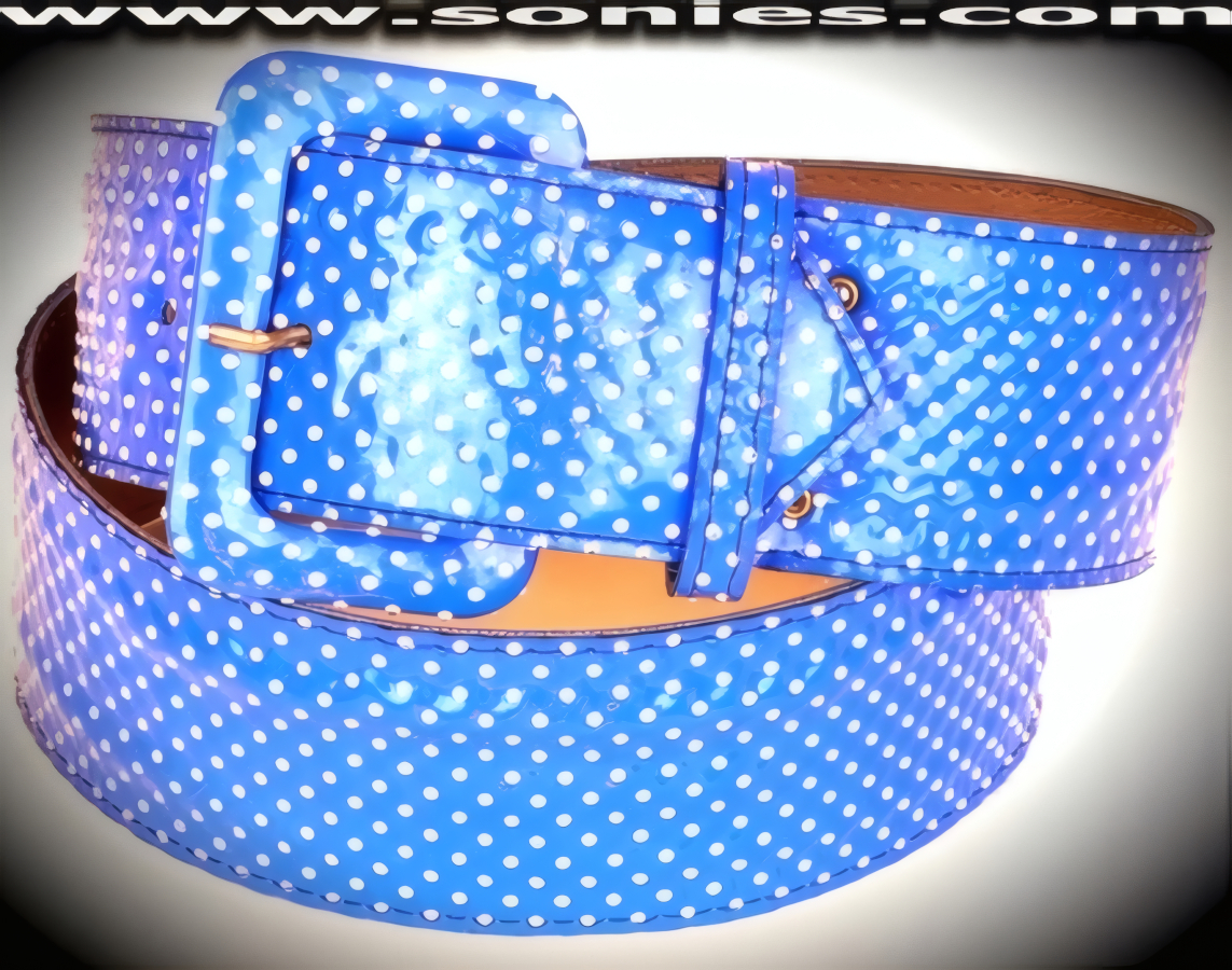 Calaïs Vinyl Waist Belt with White Dot Texture