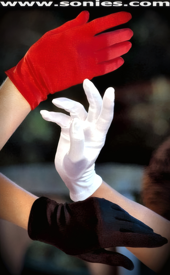 Glamorous and shiny satin Lycra wrist-length gloves