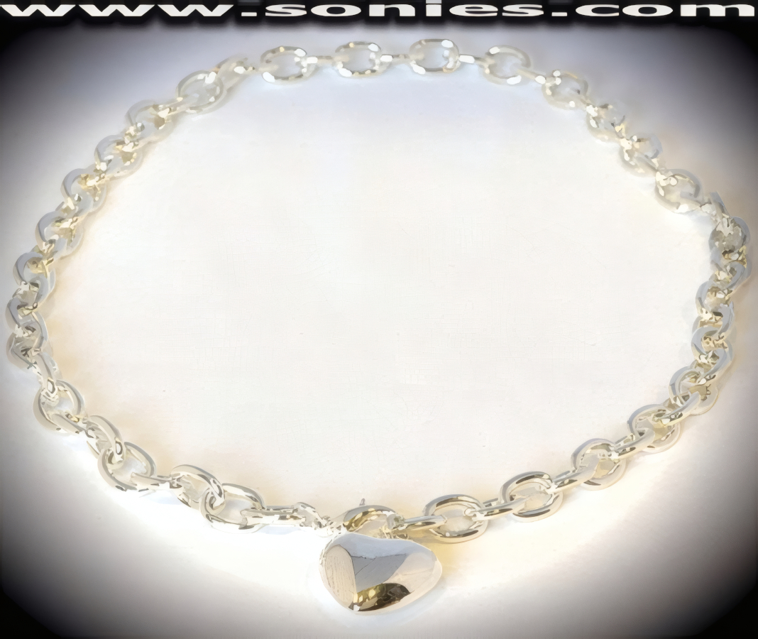 Awe-inspiring anodized silver Oval link necklace with