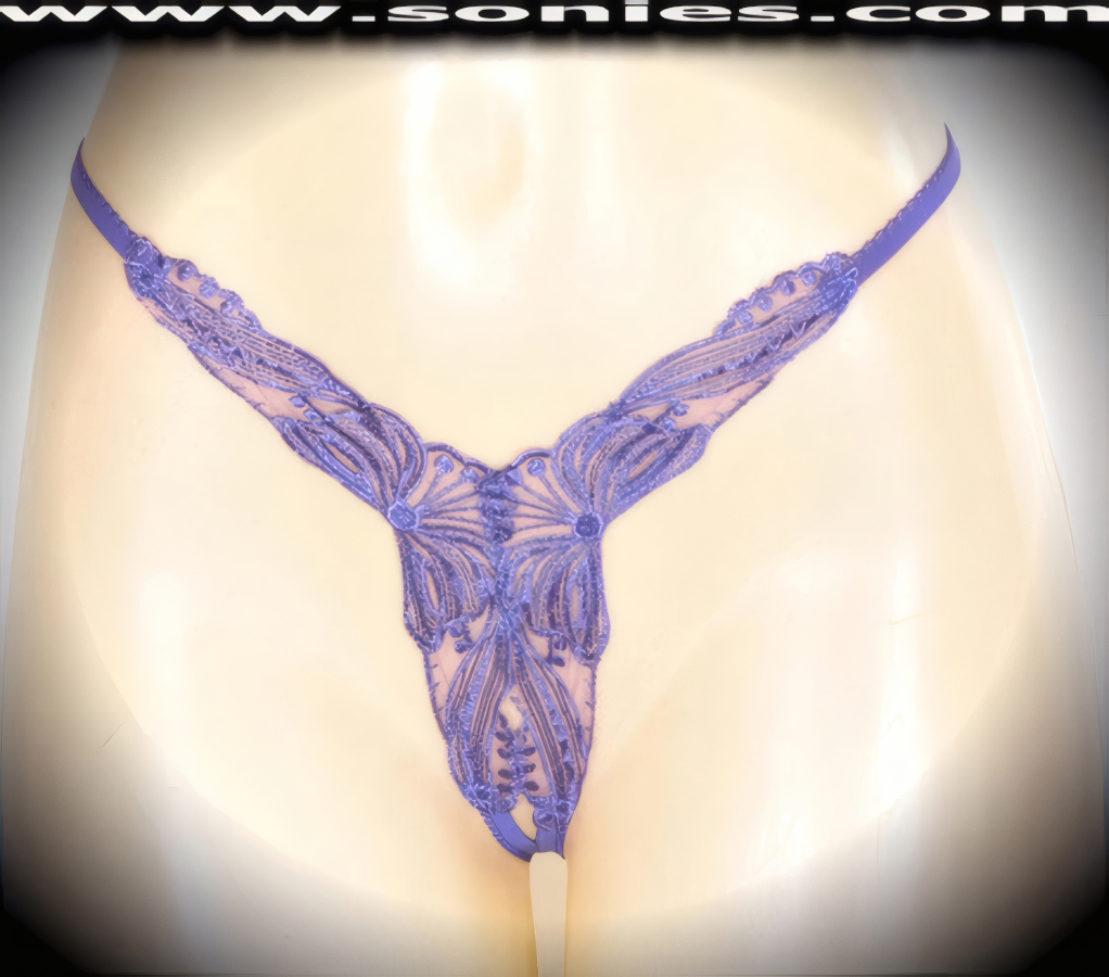 Shishapangma Low-Rise Lace Open Crotch G-String Panty